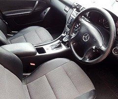 Mercedes c 180 - Image 4/10