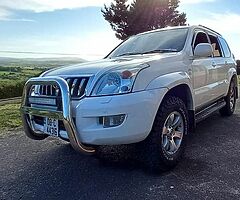 2008 LWB Land Cruiser 6-speed manual