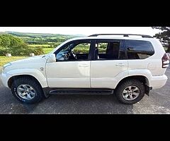 2008 LWB Land Cruiser 6-speed manual - Image 3/10