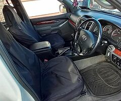 2008 LWB Land Cruiser 6-speed manual - Image 4/10