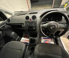 2015 Volkswagen Caddy - Image 6/8