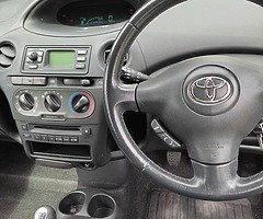Toyota Yaris 1.0 Petrol 2004 - Image 8/9