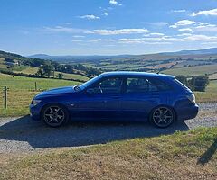 2004 Lexus  Is200 - Image 3/4
