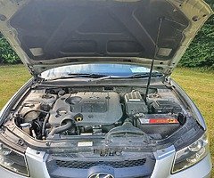 Beautiful 2008 Silver Hyundai Sonata NCT'd - Image 7/10