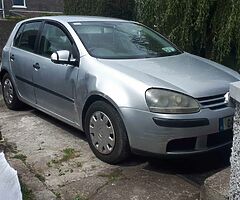 VW.GOLF . 1.4  (E 700)