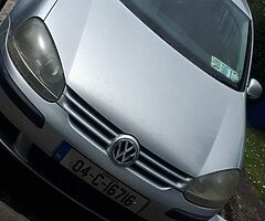 VW.GOLF . 1.4  (E 700)
