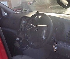 Hyundai Montana - Image 4/6