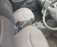 00 Toyota Yaris - Image 6/6