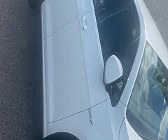 152 VW Golf Tdi Bluemotion - Image 3/5