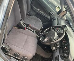 Nissan Almere - Image 4/7