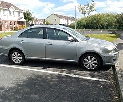 toyota avensis