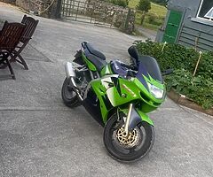 Kawasaki zx6r