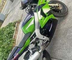 Kawasaki zx6r
