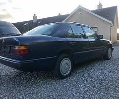 Left hand Mercedes W124 Vintage - Image 4/10