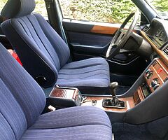 Left hand Mercedes W124 Vintage - Image 9/10
