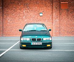 1994 BMW E36 320i