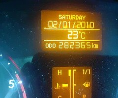 12Toyota Avensis - Image 4/9