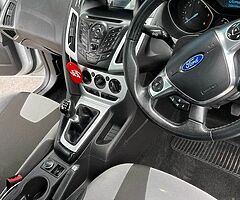 Ford Focus - Image 5/8