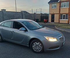 opel insignia 2010 up for sale