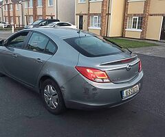 opel insignia 2010 up for sale