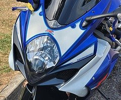 Suzuki gsxr1000 k7 model.
