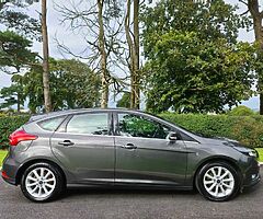 2017 Ford Focus Titanium TDCI - Image 5/10