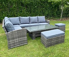 9 SEATER CORNER RATTAN SET + RISING TABLE - DELIVERY 