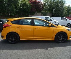 2017 Ford Focus ST-2 - Image 3/10