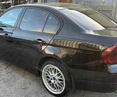 05 BMW 320d read add