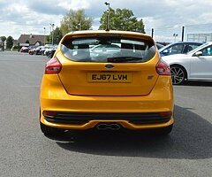 2017 Ford Focus ST-2 - Image 6/10