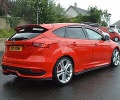 2018 Ford Focus ST-2 - Image 5/10