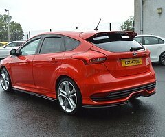 2018 Ford Focus ST-2 - Image 6/10