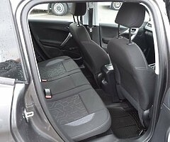 2017 Peugeot 2008 - Image 9/10