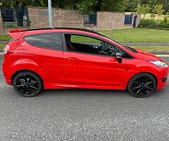 2016 Ford Fiesta Red Edition 140hp