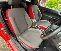 2016 Ford Fiesta Red Edition 140hp - Image 4/10