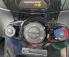 2016 Ford Fiesta Red Edition 140hp - Image 7/10