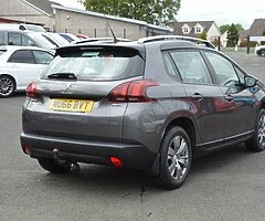 2017 Peugeot 2008 - Image 5/10
