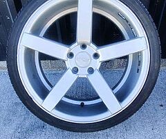 19" OEMs 115 alloy wheels