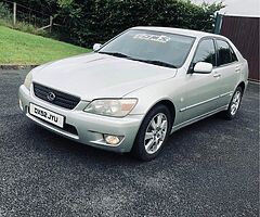 2002 Lexus IS 200