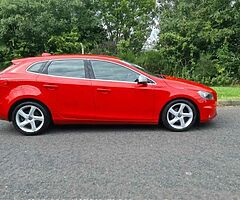 2015 Volvo V40