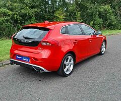 2015 Volvo V40