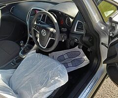 2010 Opel Astra - Image 5/7
