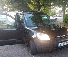 CITROEN BERINGO 2007 1.6 HDI DIESEL 5 SPEED GEARBOX €1450 ONO - Image 4/7