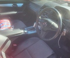 2009 Mercedes C220 Sport Cdi in mint condition - Image 9/10