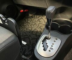 2012 Toyota Yaris  1.0 Petrol Automatic - Image 8/10