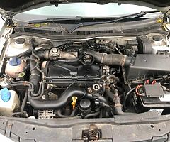 2004 Volkswagen Golf - Image 3/8