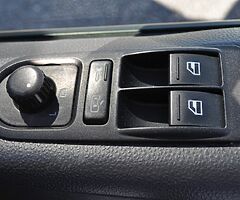 2008 Volkswagen Caravelle - Image 10/10