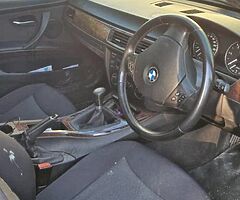 BMW 320 - Image 4/4
