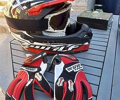 Wulfsport helmet goggles and gloves