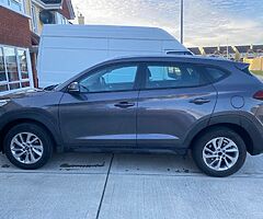 152 Hyundai Tucson